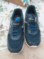 Sportschuhe Gr. 33...blau/hellblau...Marke: Geox...Klettverschluss.