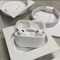 Apple AirPods Pro 2. Generation mit MagSafe Kabellosem Ladecase - Weiß