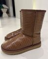 Ugg Classic Short Croco Lammfell Boots Neu Braun Shearling Fellstiefel 36/37