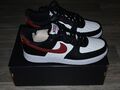 Nike Air Force 1 07 Low Rot Schwarz Weiss Gr. 43 US9,5 Neu mit Karton FZ4615-001