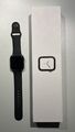 Apple Watch Series 4 GPS Space Grau, 44 mm Aluminiumgehäuse mit Sportarmband...