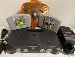 Nintendo N64 N 64 Konsole aus 1997 mit Super Mario und Fußball-KOMPLETTSET-