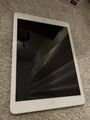 Apple iPad Air 1. Gen. 32GB WLAN 24,64 cm, 9,7 Zoll Spacegrau Silber MD789FD/A