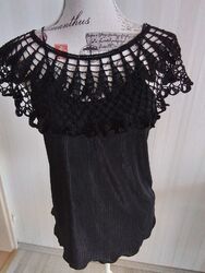 Damen Sommer Top mit Häkel Kragen, Carmenkragen Farbe: schwarz, Gr. 40/42