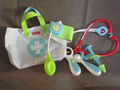 Kinder Fisher Price Arzttasche Blutdruck Spritze  etc