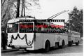 Foto Dresden, O-Bus in Loschwitz 1.5.1949, HENSCHEL, Trolleybus,Verkehrsbetriebe