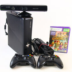 Microsoft Xbox 360 Konsole + Kinect Kamera + 2x Original Controller + Spiel