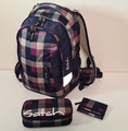 Satch Pack Set "Berry Carry" Schulrucksack + Mäppchen + Geldbeutel lila kariert