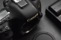 Canon EOS 7D Mark II 20.2MP Digitale Spiegelreflexkamera aus Japan【NEUWERTIG-...