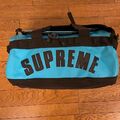 Supreme / The North Face Arc Logo Base Camp Reisetasche Blau Authentic Check