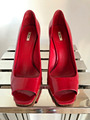 Miu Miu Peep Toe Pumps Lackleder rot Gr. 39,5