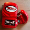 Twins Boxhandschuhe Muay Thai, Bag Gloves Size M Red Sehr Gute Zustand!