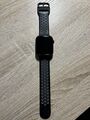 Apple Watch Series 7 45mm Aluminiumgehäuse mit Sportarmband - Mitternacht (GPS +