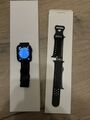 Apple Watch Series 4 44mm Edelstahlgehäuse in Space Schwarz mit Milanaise...