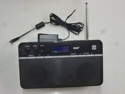 Dual DAB+/UKW portables Stereo-Radio