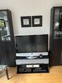 Loewe TV mit Yamaha  Soundbar imTV Schrank