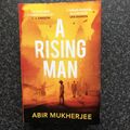 A Rising Man: Wyndham and Banerjee Buch 1 Abir Mukherjee (Taschenbuch, 2017) Neu