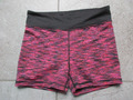 H&M Sport Shorts kurze Hose Gr. 134/140 schwarz / bunt gestreift