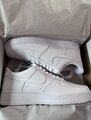 NIKE AIR FORCE 1 [NEU]