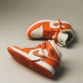 NIKE air Jordan 1 mid EU44,5 W NEU sport spice orange Creme Weiß Beige Dunk High