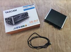 TASCAM US-2x2 USB Audio/Midi Interface