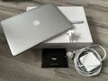 Apple MacBook Pro (2015) / 13,3" / Intel Core i5 2,7GHz / 8GB RAM / 128GB SSD