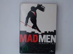 Mad Men - Season 2 [4 DVDs] Jon Hamm Vincent Kartheiser  und  January Jo 1325571