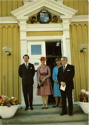 CPM AK Kungaparet tillsammans med vaden SWEDISH ROYALTY (845042)