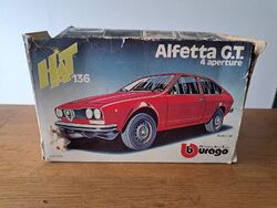 HAT 136 Alfetta GT 4 aperture - Burago 1:24 with box