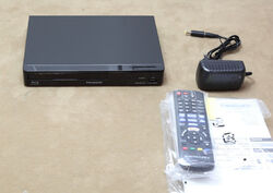 Panasonic DMP-BDT167EG Kompakter 3D Blu-ray Player LAN USB schwarz