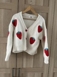 Damen Strickjacke Cardigan Pullover weiß mit Erdbeeren Gr. M /L  Neuwertig