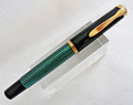 Pelikan M400 Füller # grün/schwarz gestreift # 14ct Feder M # (915)