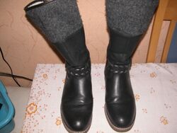 Rieker schwarze gefütterte Stiefel Gr. 41