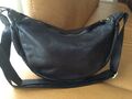 Ledertasche Umhängetasche  Beuteltasche Made in Italy Half Moon Bag schwarz Neu