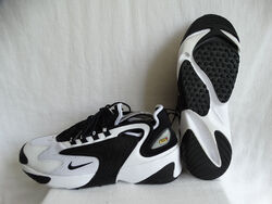 Nike Zoom 2K 2000 Sneaker AO0269-101 weiß-schwarz EU 45 US 11