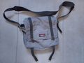 Eastpak Umhängetasche Unisex Grün/ Grau 