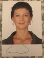 Handsignierte AK Autogrammkarte *SAHRA WAGENKNECHT* Deutsche Politikerin #1