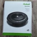 iRobot Roomba e5 Saugroboter - Schwarz (e515840)