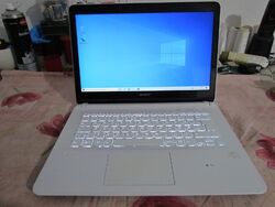 Notebook Sony Vaio SVF142C29M / 14 Zoll / Intel Core i5 , 500GB HDD , 4GB RAM