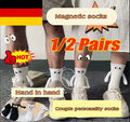 Magnetische Hand in Hand Socken lustige Cartoon Puppen Strümpfe Paar Pärchen Süß