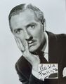 Leslie Phillips persönlich signiert 14X11 Fotoanzeige DOCTOR IN CHARGE COA