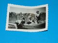 1938 - junge hübsche Frauen am See mit Boot