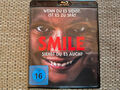 Blu Ray SMILE - Siehst du es auch? (Horror) in schwarzer Amaray