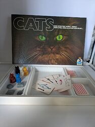 Schmidt Spiele: CATS Wer spielt mit wem? Miau! Beim Spiel sind alle Katzen grau