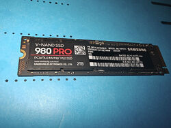 Samsung 980 PRO NVMe M.2 SSD interne SSD - 2TB (MZ-V8P2T0)