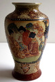 Vase im Satsuma Meiji Japan Stil Starkes Moriage Gold-Auflage