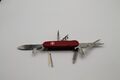 Victorinox Schweizer Taschenmesser Offiziersmesser mit 9 Funktionen