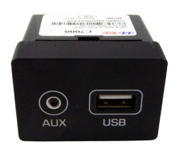 Hyundai i20 GB USB AUX Anschluss 96120-C7000