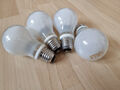 4x Philips LED Classic Lampe,  7W, warmweiß 2700K, 806lm, E27