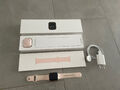 Apple Watch Series 5 40mm Goldton Aluminiumgehäuse mit Sandrosa Sportarmband...